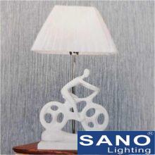Đèn bàn Sano LED 5W Ø300*H520, vỏ trắng